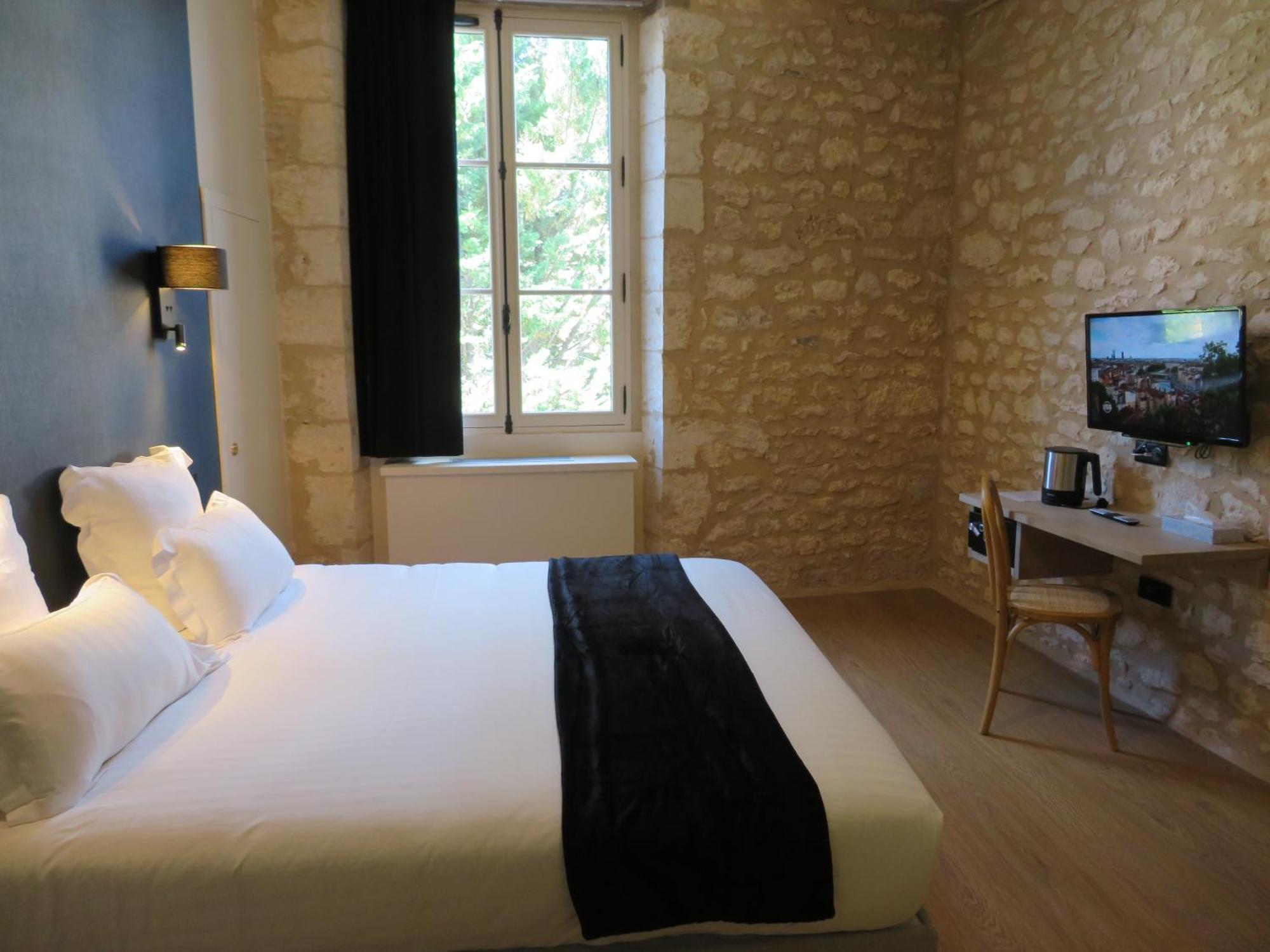 Le Relais De Montignac Hotel Екстериор снимка
