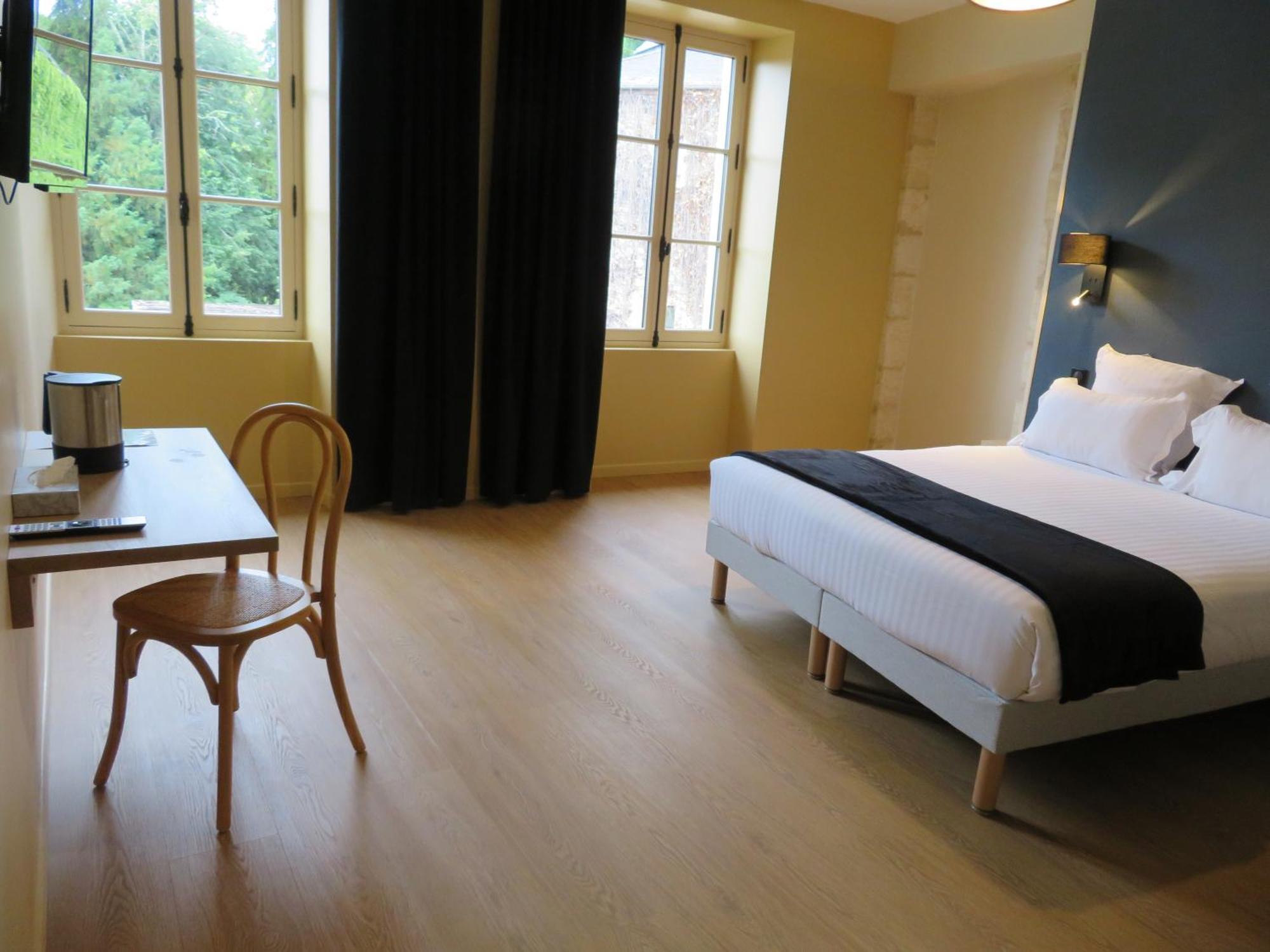 Le Relais De Montignac Hotel Екстериор снимка