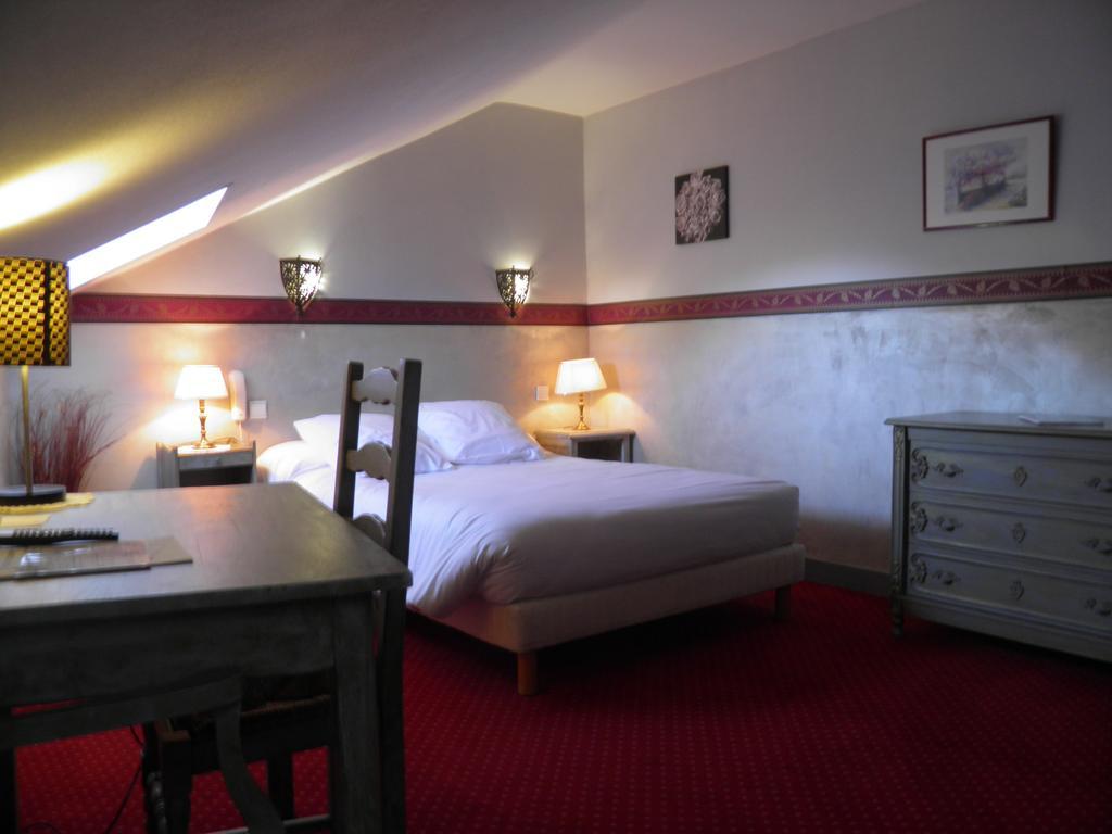 Le Relais De Montignac Hotel Екстериор снимка